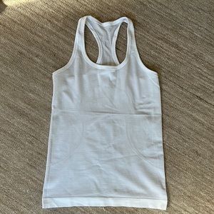 Lululemon Run swiftly tank size 4